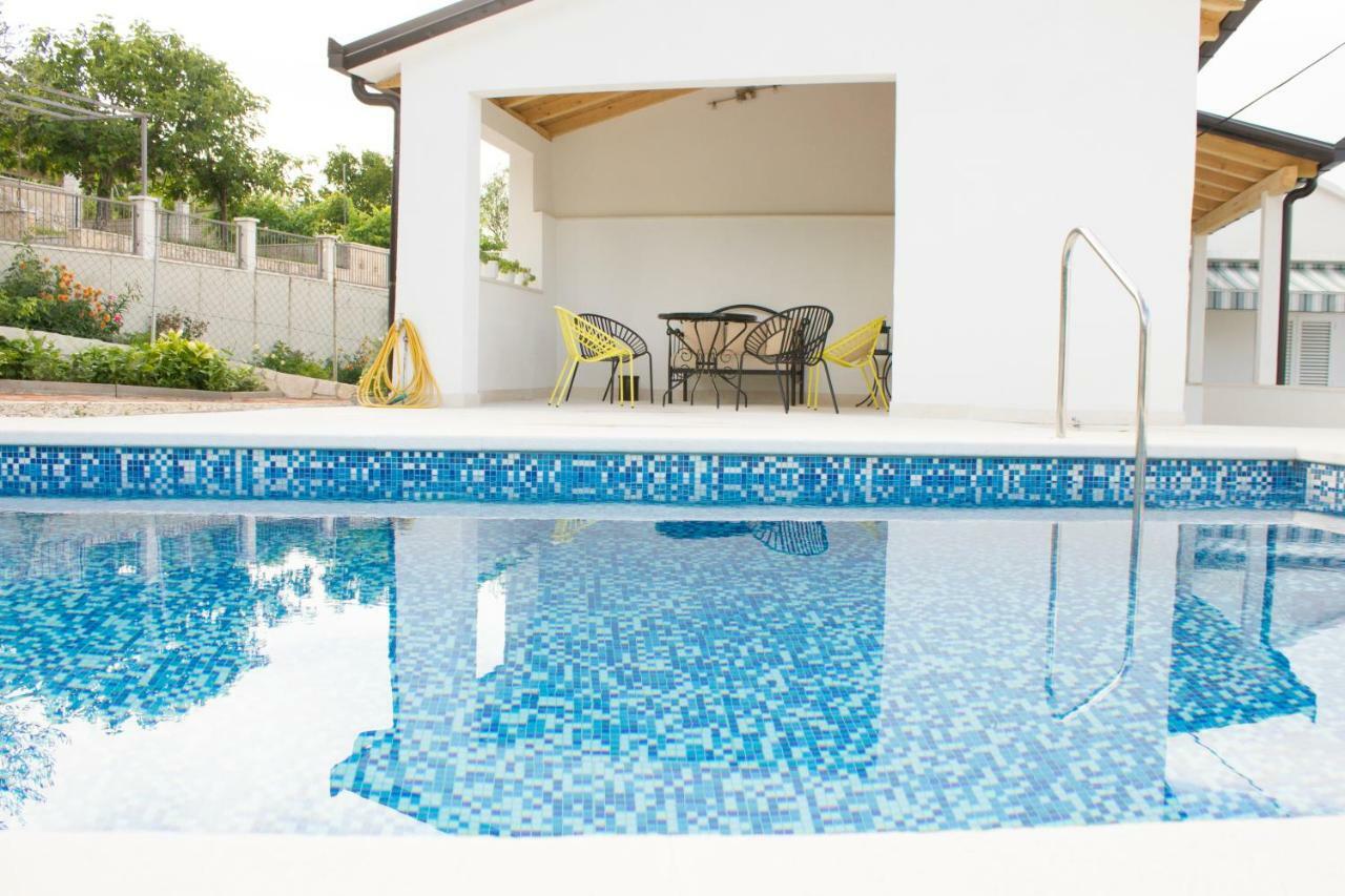 Villa Fig Zmijavci Luaran gambar